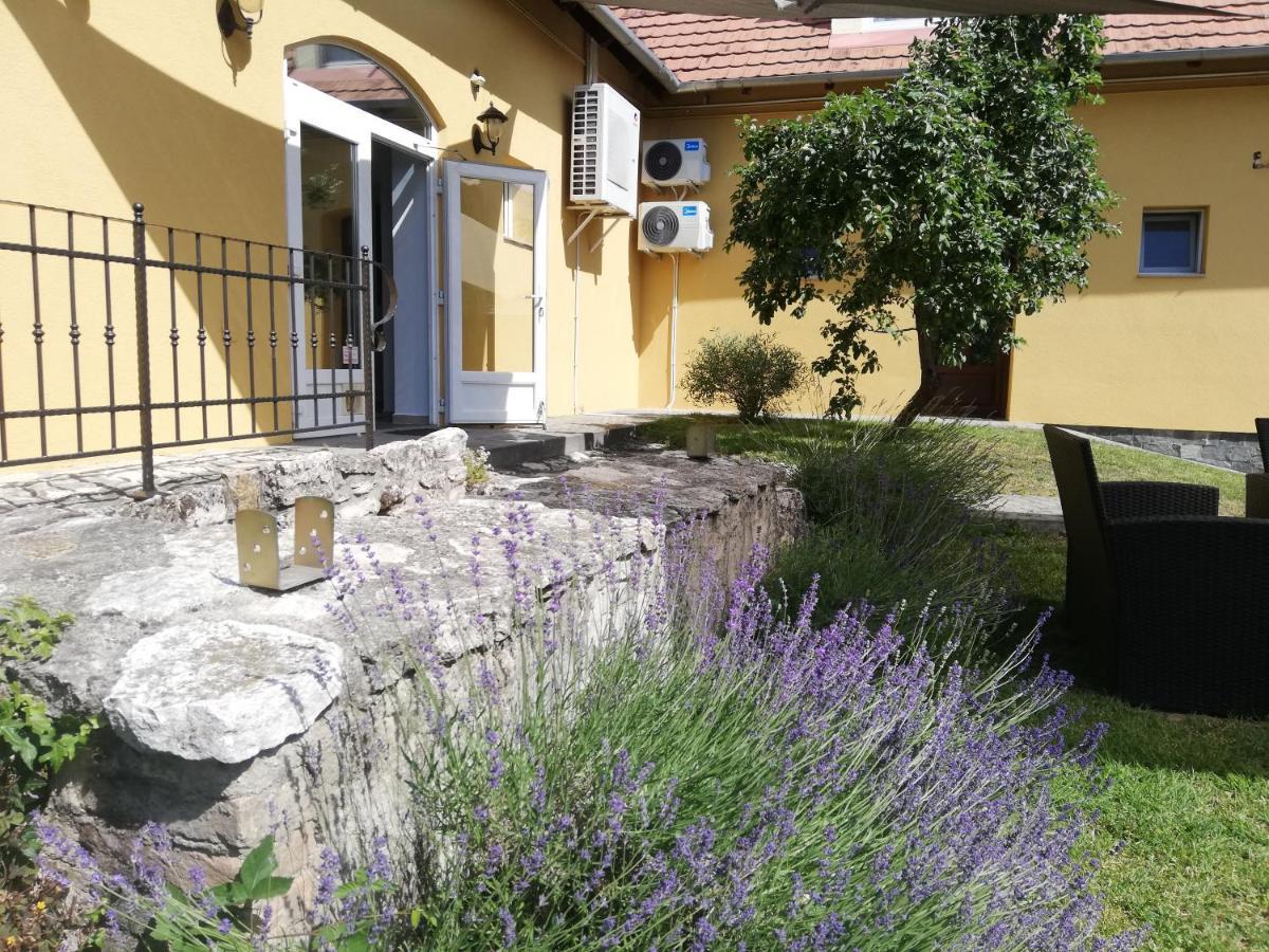 Malom-tó Vendégház Tapolca Extérieur photo